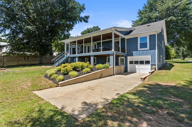 105 Walker Road, Campobello, SC 29322