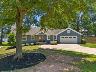 105 Walker Road, Campobello, SC 29322