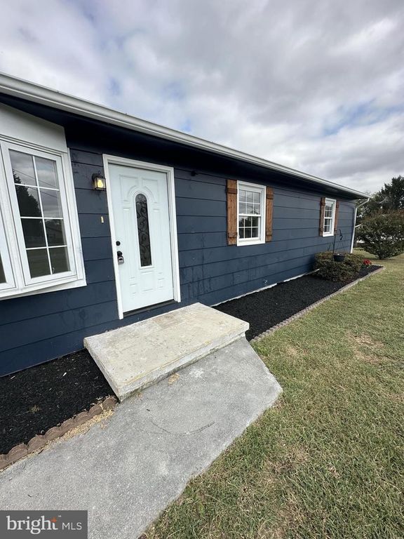 47 ZEILER DR, Martinsburg, WV 25404