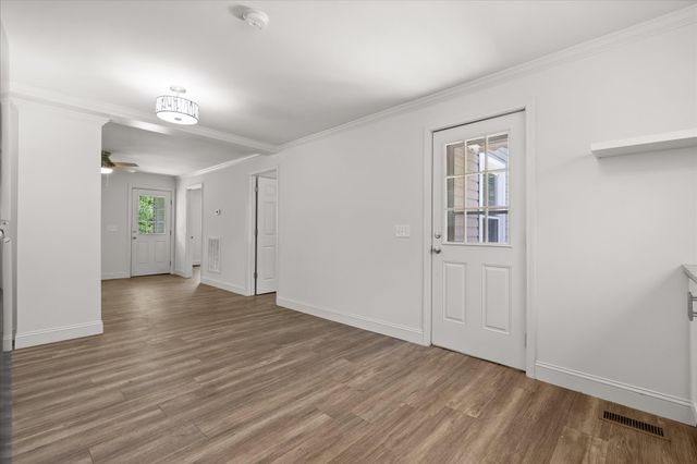 9 Virginia Avenue, Rossville, GA 30741