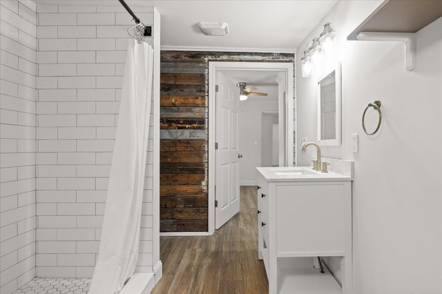 9 Virginia Avenue, Rossville, GA 30741