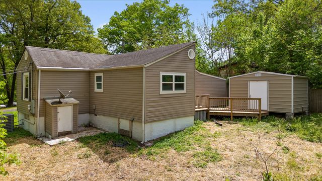 9 Virginia Avenue, Rossville, GA 30741