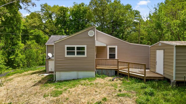 9 Virginia Avenue, Rossville, GA 30741