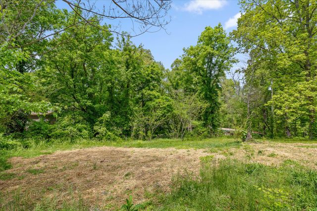 9 Virginia Avenue, Rossville, GA 30741