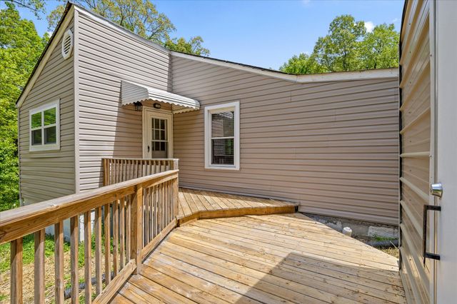 9 Virginia Avenue, Rossville, GA 30741