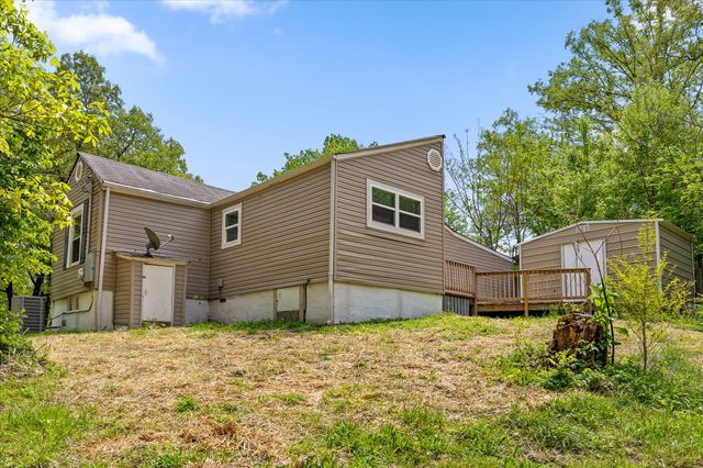 9 Virginia Avenue, Rossville, GA 30741