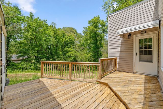 9 Virginia Avenue, Rossville, GA 30741