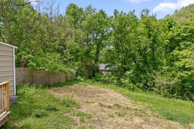 9 Virginia Avenue, Rossville, GA 30741