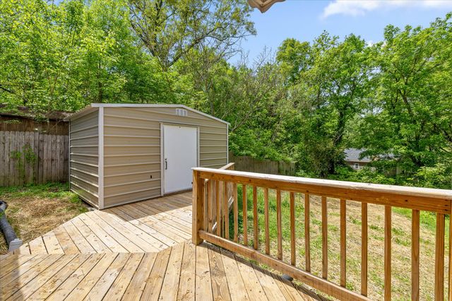 9 Virginia Avenue, Rossville, GA 30741