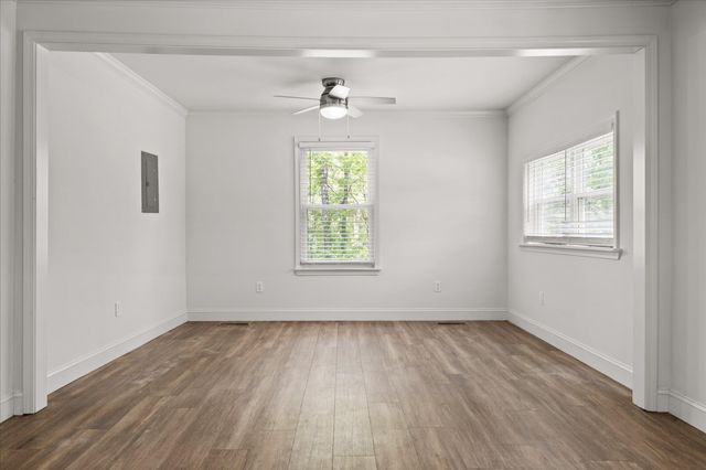 9 Virginia Avenue, Rossville, GA 30741