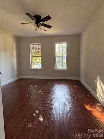 450 Glencrest Drive, Stanley, NC 28164