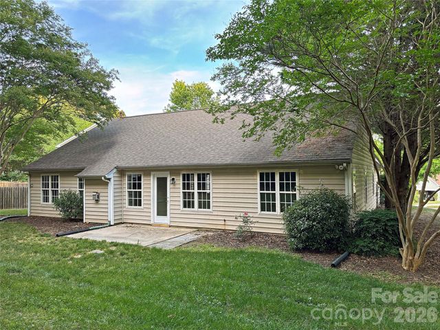 450 Glencrest Drive, Stanley, NC 28164