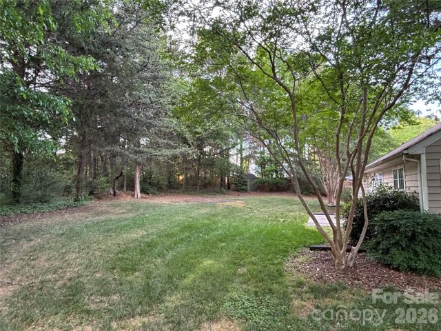 450 Glencrest Drive, Stanley, NC 28164