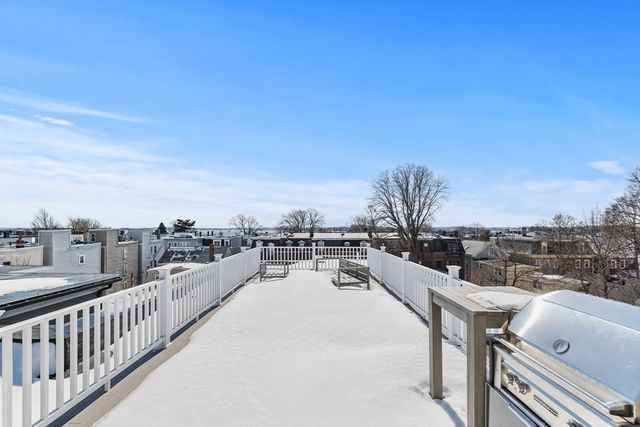 613 E 6th St 3, Boston, MA 02127