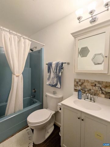 2520 NAYLOR ST, Charlottesville, VA 22903