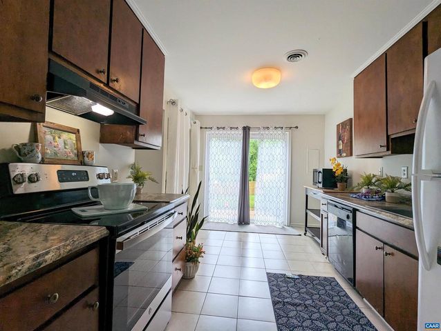 2520 NAYLOR ST, Charlottesville, VA 22903