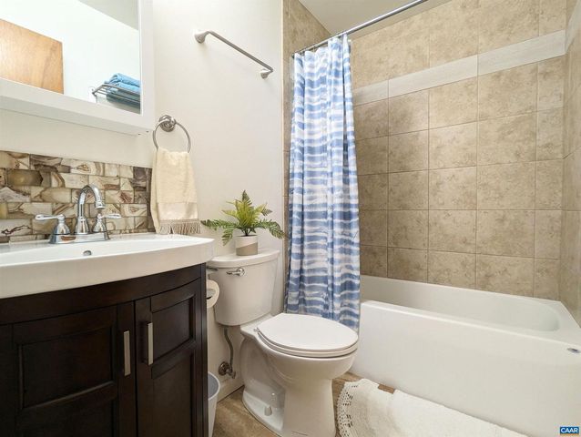 2520 NAYLOR ST, Charlottesville, VA 22903