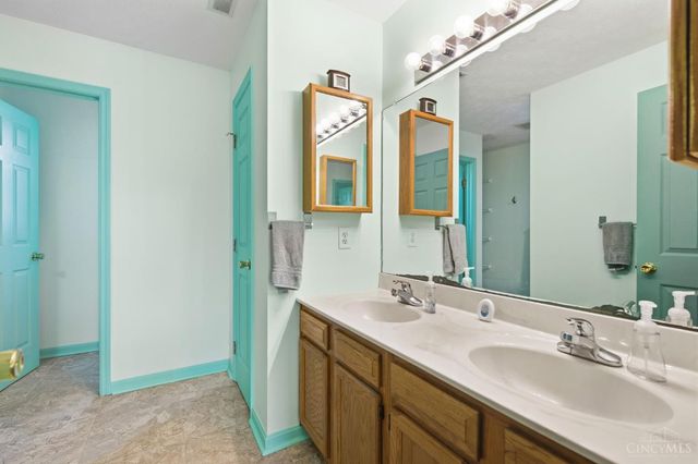 8080 Kings Court, Hamilton Twp, OH 45039