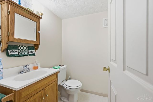 8080 Kings Court, Hamilton Twp, OH 45039