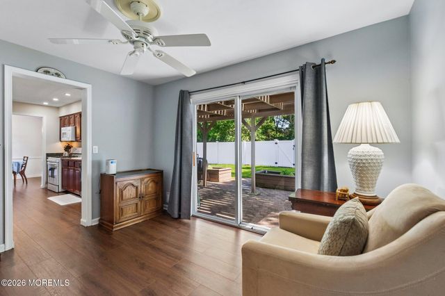 21 Deer Run Drive S, Barnegat, NJ 08005