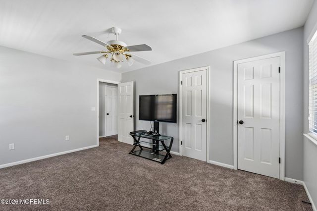 21 Deer Run Drive S, Barnegat, NJ 08005