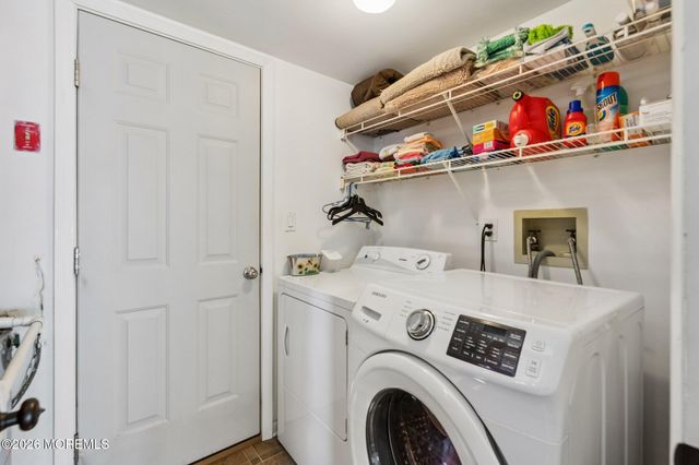 21 Deer Run Drive S, Barnegat, NJ 08005