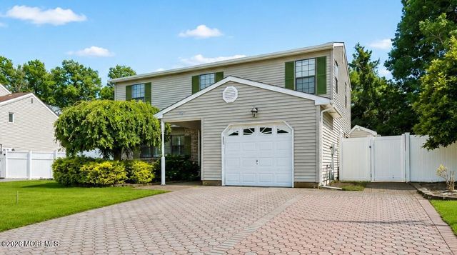 21 Deer Run Drive S, Barnegat, NJ 08005