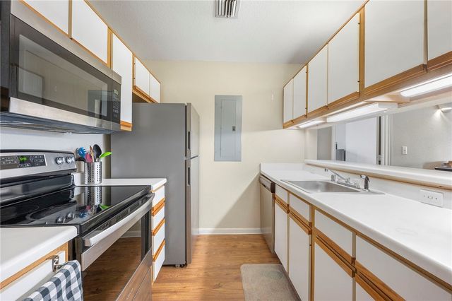 523 Southwest Parkway 301, College Station, TX 77840