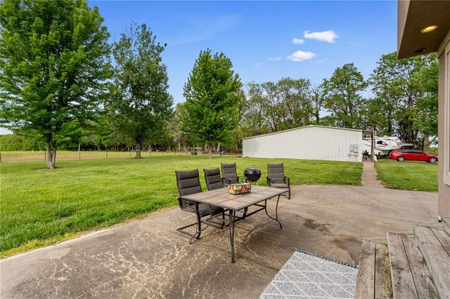 30704 Adams Cemetery Road, Grain Valley, MO 64029