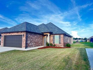 150 Petal Avenue, Thibodaux, LA 70301