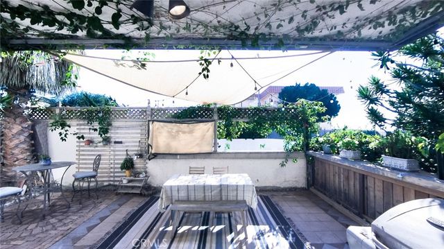 2575 E 19th Street 17, Signal Hill, CA 90755