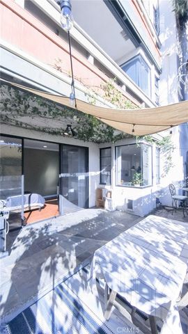 2575 E 19th Street 17, Signal Hill, CA 90755