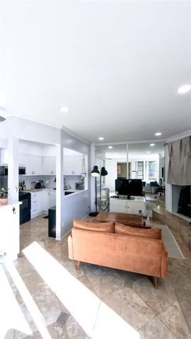 2575 E 19th Street 17, Signal Hill, CA 90755