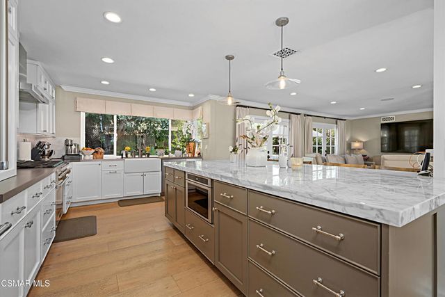 1574 Devonshire Avenue, Westlake Village, CA 91361