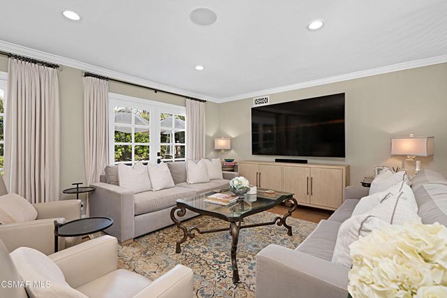 1574 Devonshire Avenue, Westlake Village, CA 91361