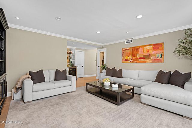 1574 Devonshire Avenue, Westlake Village, CA 91361