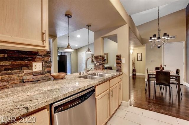 950 Seven Hills Drive 2524, Henderson, NV 89052