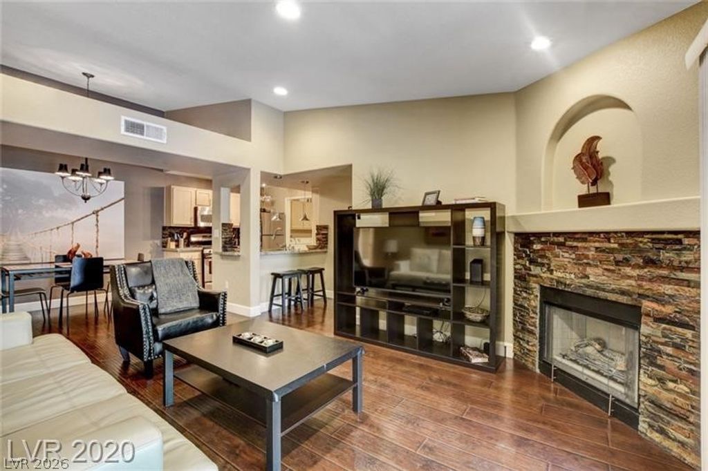 950 Seven Hills Drive 2524, Henderson, NV 89052