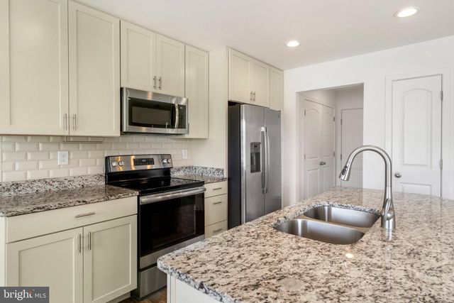 44 ARISTIDES WAY, Martinsburg, WV 25404