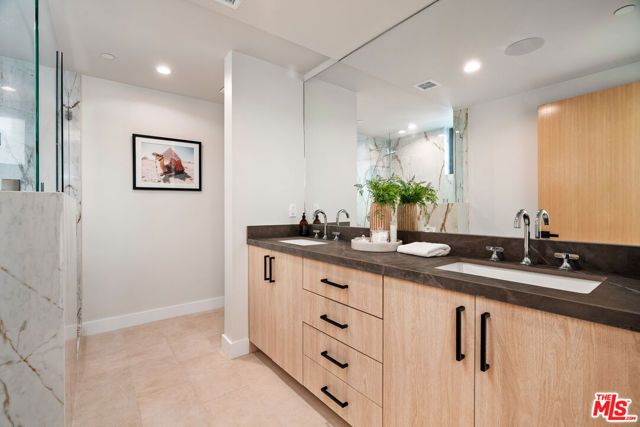 1859 Barry Avenue, Los Angeles, CA 90025