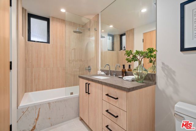 1859 Barry Avenue, Los Angeles, CA 90025