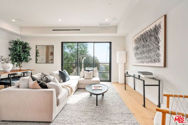 1859 Barry Avenue, Los Angeles, CA 90025
