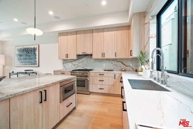1859 Barry Avenue, Los Angeles, CA 90025