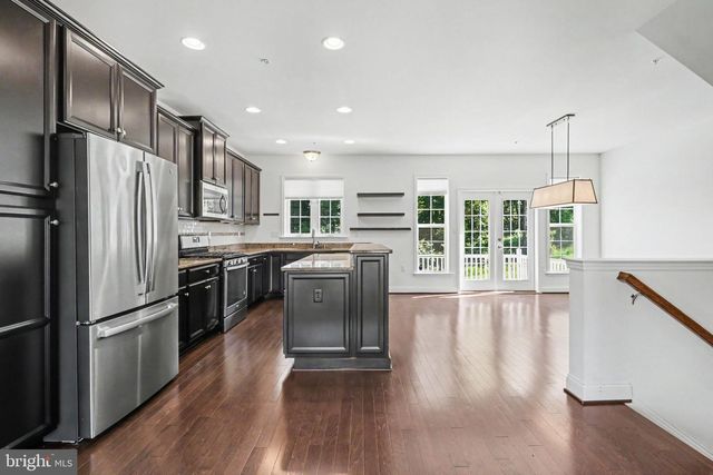 2143 RED FOX DR, Hummelstown, PA 17036