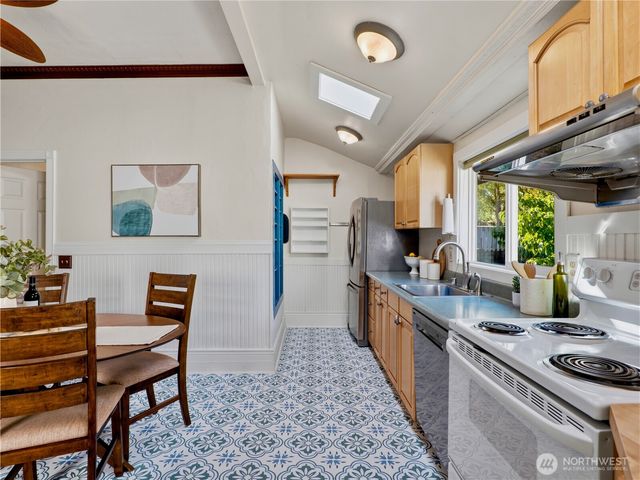 1918 S Waite Street, Seattle, WA 98144