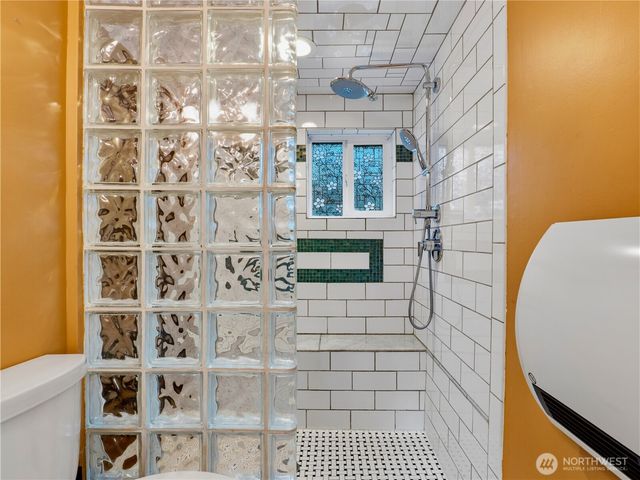 1918 S Waite Street, Seattle, WA 98144