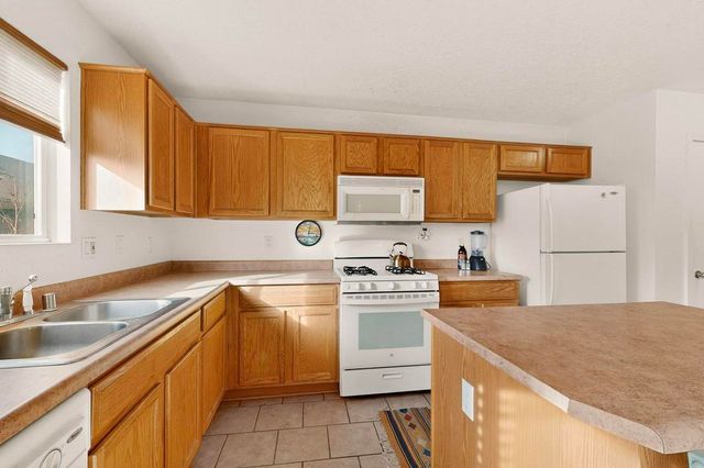 509 Whisper Drive SW, Albuquerque, NM 87121