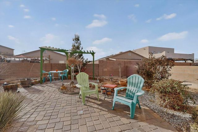 509 Whisper Drive SW, Albuquerque, NM 87121