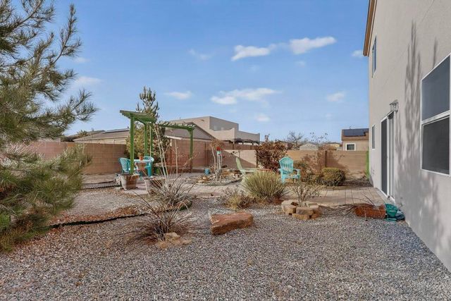 509 Whisper Drive SW, Albuquerque, NM 87121