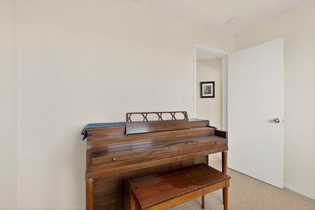 509 Whisper Drive SW, Albuquerque, NM 87121